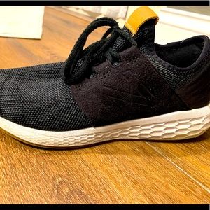 New balance black sneakers